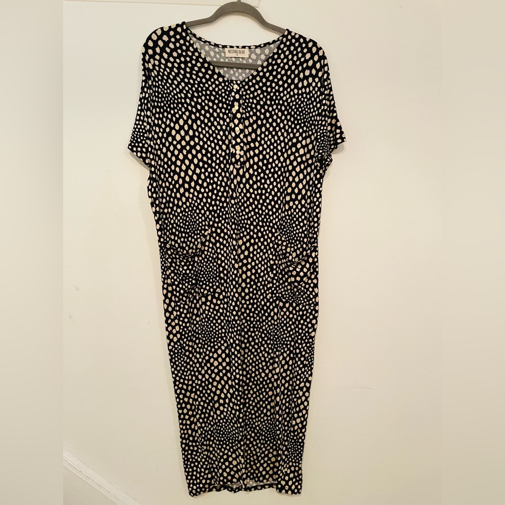 Nesting Olive Loose Silhouette Dress S/M